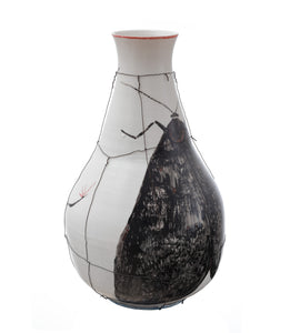 Regina Maria Möller, Die Motte, Vase, Typ O, 2018