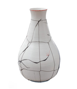 Regina Maria Möller, Die Motte, Vase, Typ O, 2018